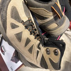 Denali Hiking Boots Size 10