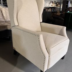 Wingedback Recliner
