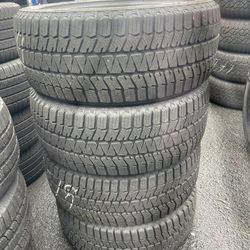 235/50R19 Bridgestone winter tire set of 4 matching used tires in great condition. 250$ for 4 tires plus tax.  Mount available but not included. Wheel