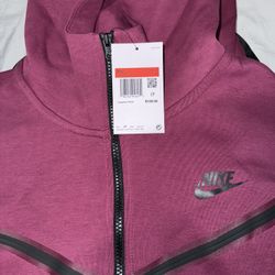 Nike Tech Bran New Size Large $80