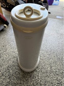 Ubbi diaper pail
