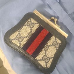 Vintage GUCCI coin purse