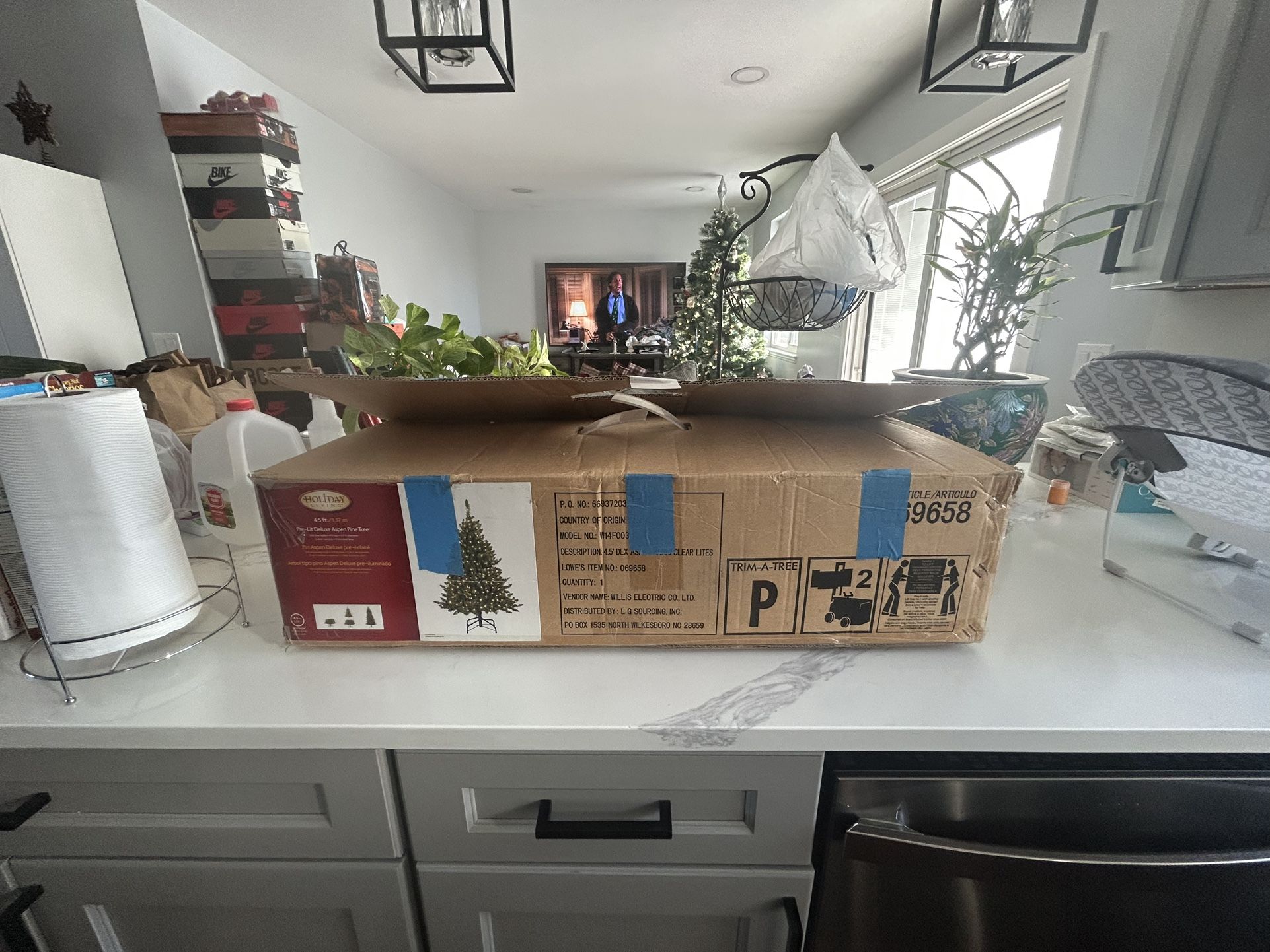 4.5’ Pre-lit Christmas Tree