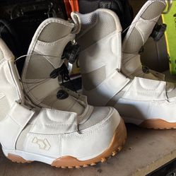 North wave Women Snowboard Boots 