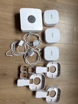 Ring Alarm Pro Base Station + 3x eero 6 Mesh Wi-Fi Nodes + Wall Mounts