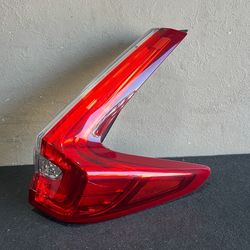 (677) 17-19 Honda Crv Right Taillight Taillamp 2017 2018 2019
