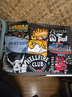 Lot of 9 tshirts sizes xs-lg good condition