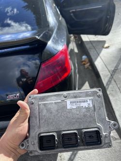 Honda Civic Si fA5 Fg2Stock Computer