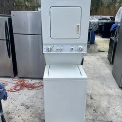 Kenmore Stackable Washer & dryer 