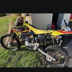 Suzuki Dirt Bike Rm85