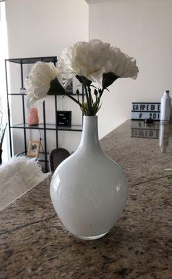 Decorative vase with flowers