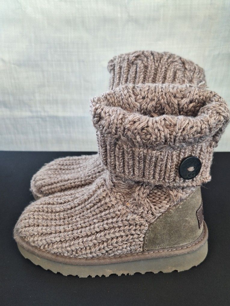 Girls Classic Cardi Cabled Knit Boots Size 8 1143702T