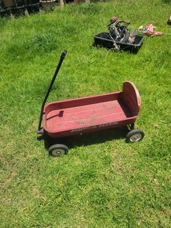 Radio flyer wagon