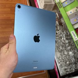 iPad Air 5th Generation 64GB WiFi Only Used 
