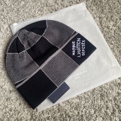 LV Giant Checked Beanie (black And Gray)
