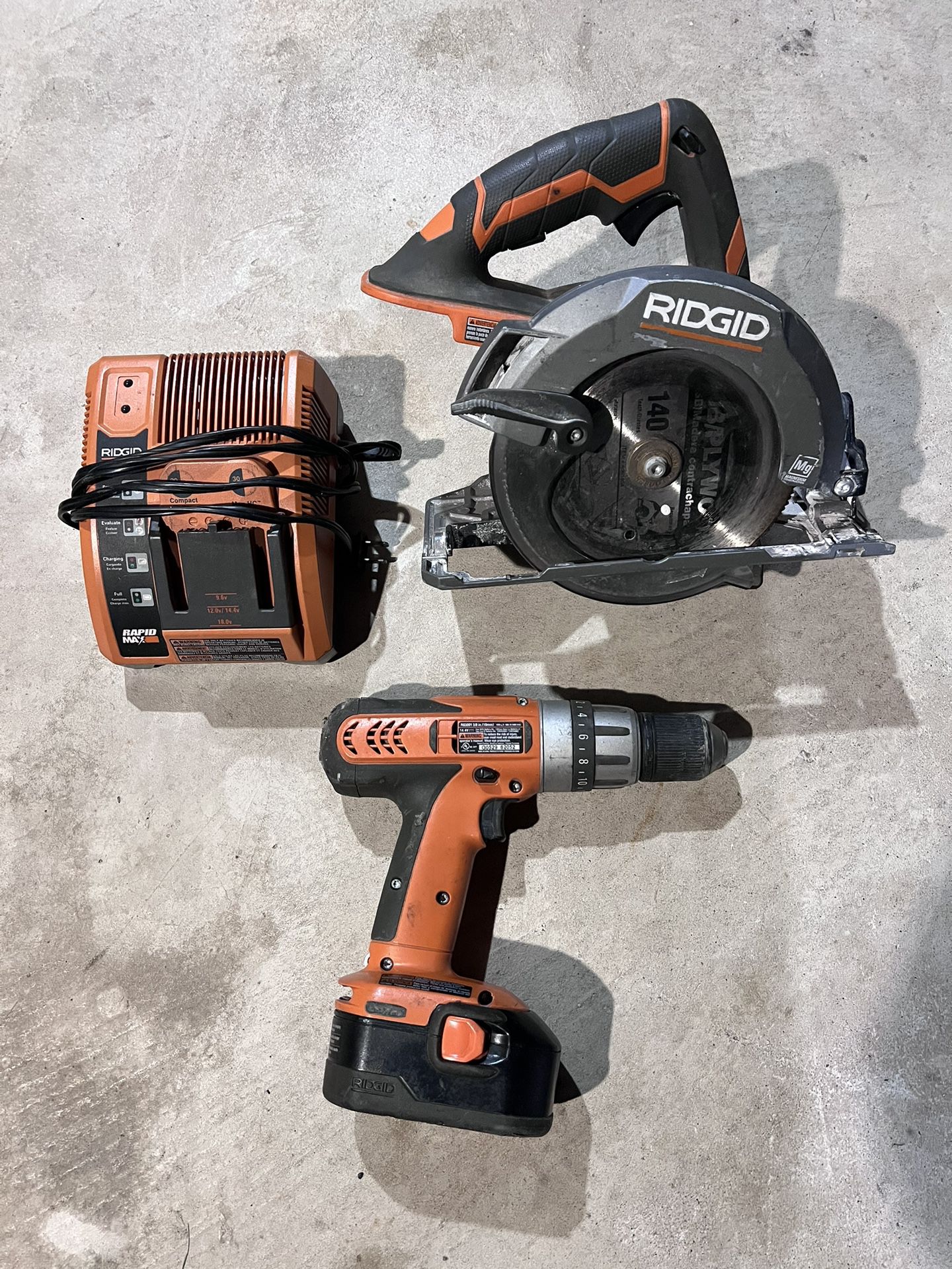 SELLING RIGID - DRILL, CIRCULAR SAW, BATTERY CHARGER, BATTERY 