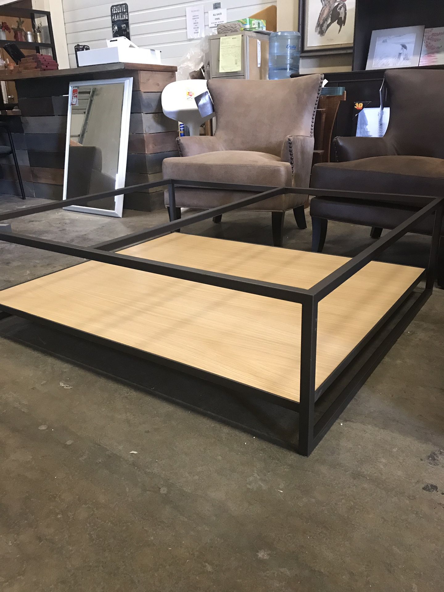 BRAND NEW!! High End coffee table missing top glass