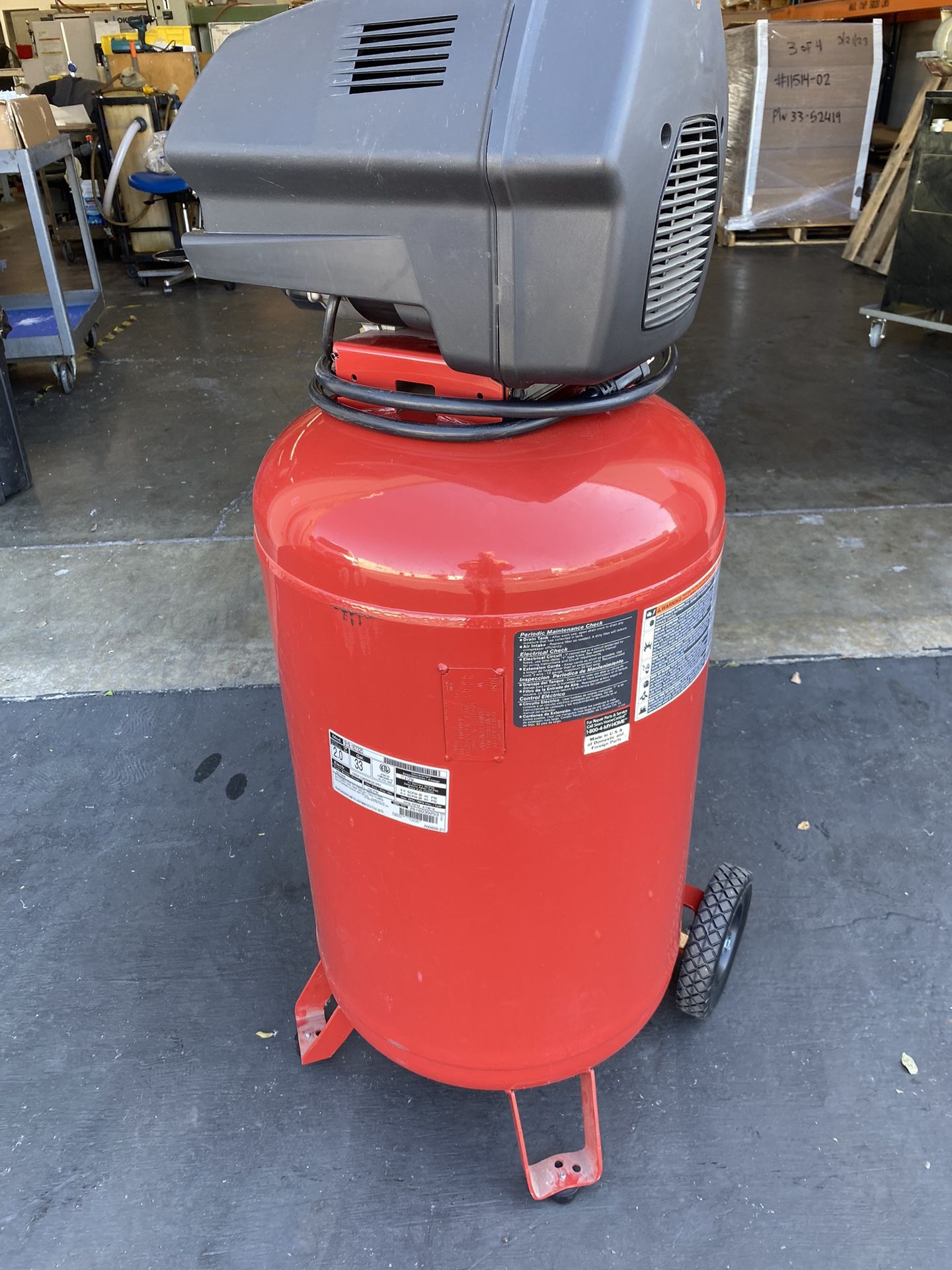 Craftsman 33 Gallon 2HP 150 PSI Air Compressor for Sale in Irvine