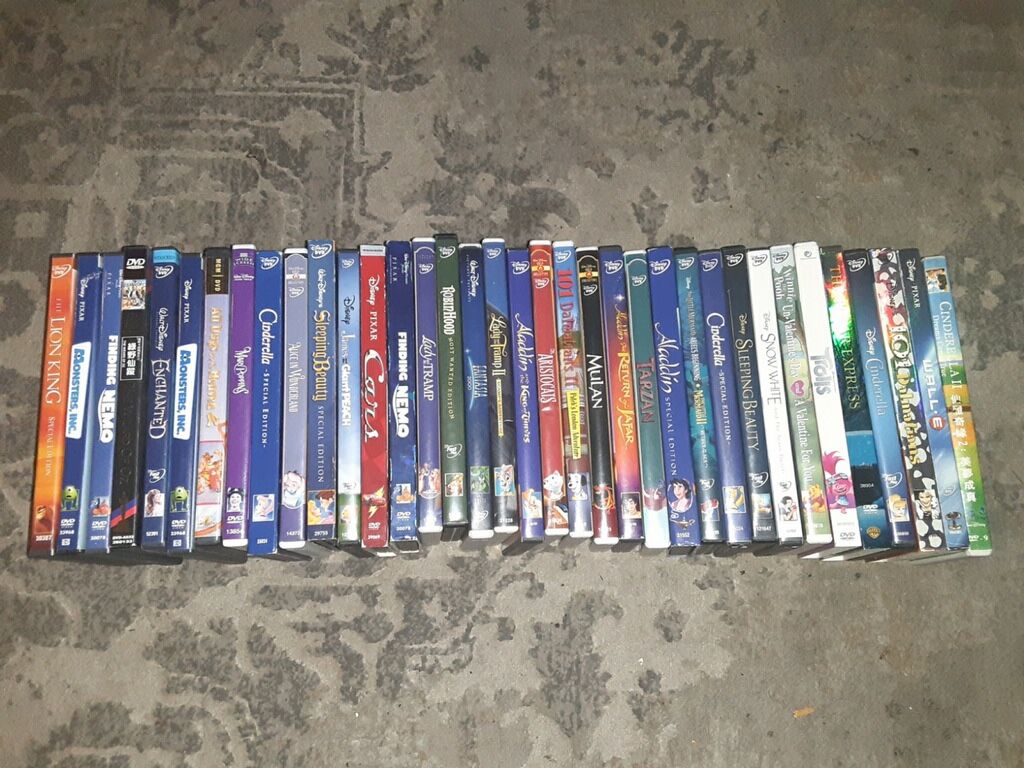 WALT DISNEY DVD MOVIE COLLECTION