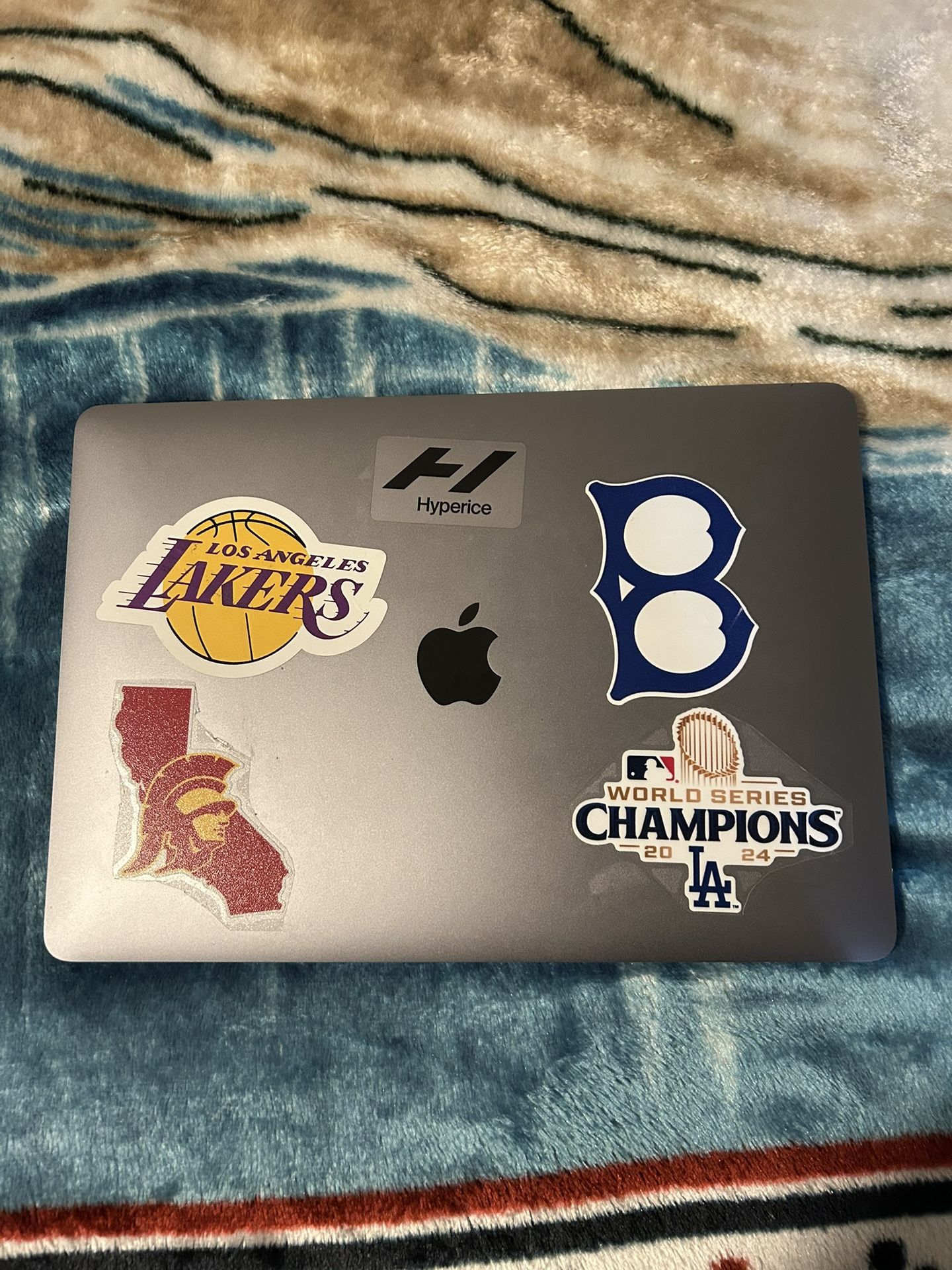 2020 Apple MacBook Air M1