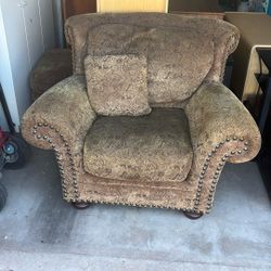 Big Comfy Chair with Ottoman 