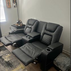 BLACK LEATHER LOVESEAT 🖤🖤🖤🖤