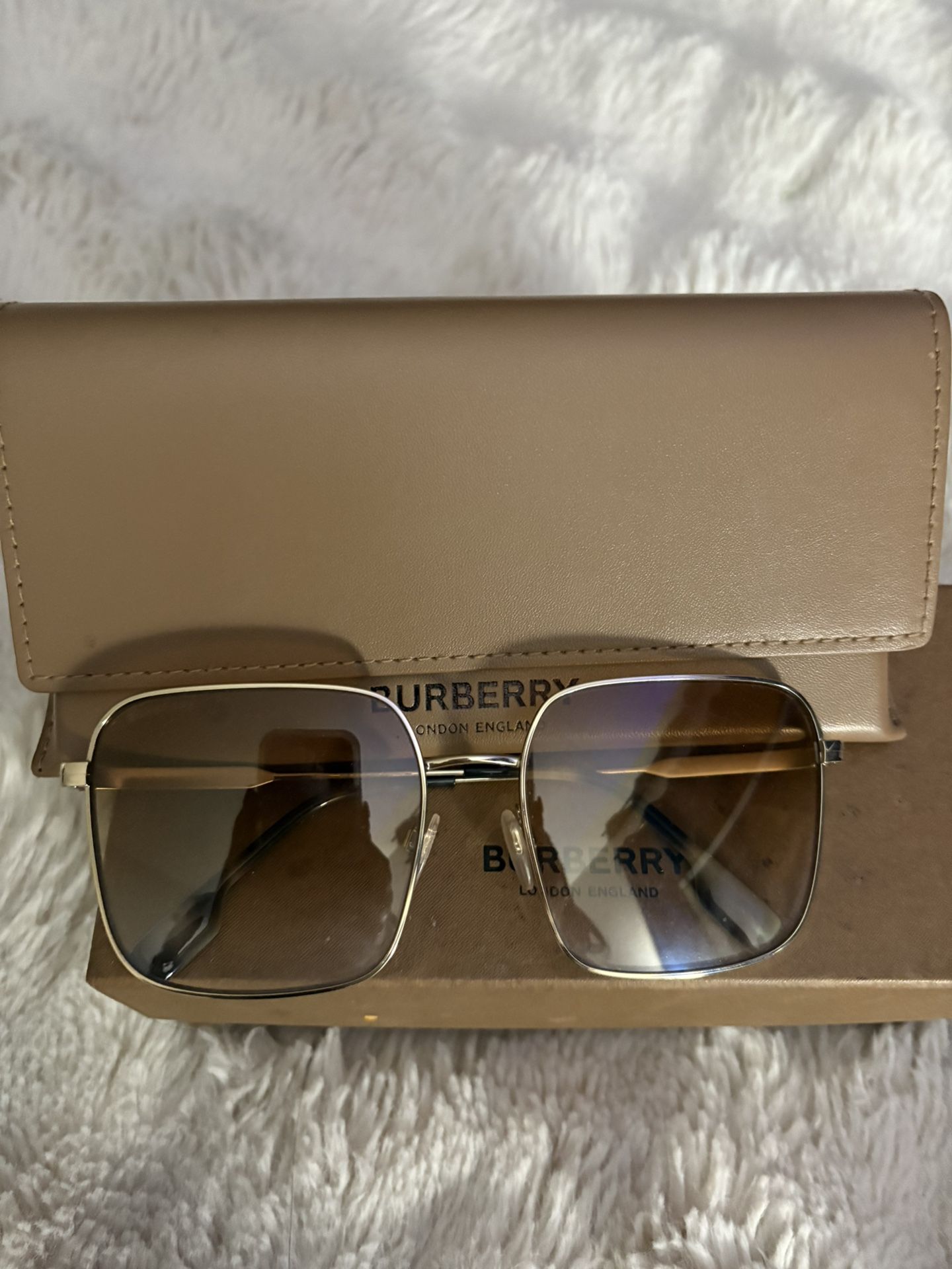 BURBERRY