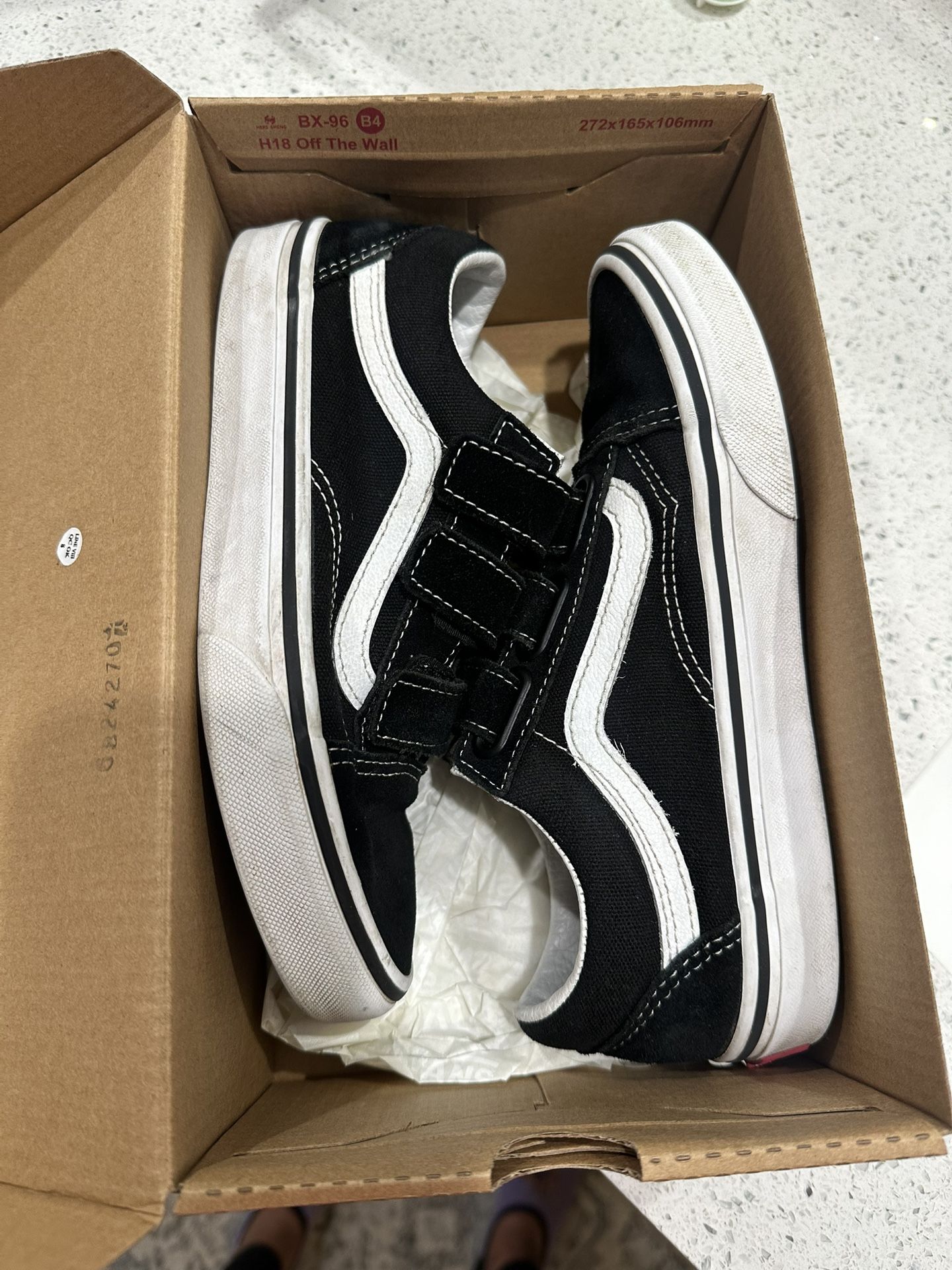 Boys Size 4 Youth Vans Shoes 