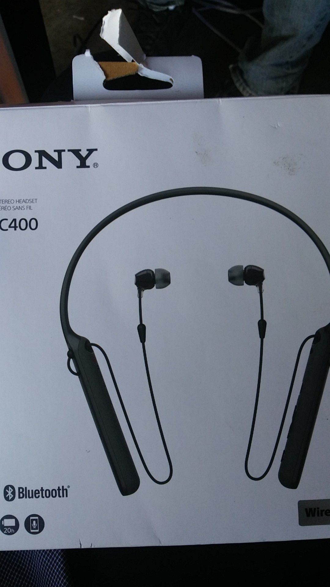 Sony wi-c400 headphones