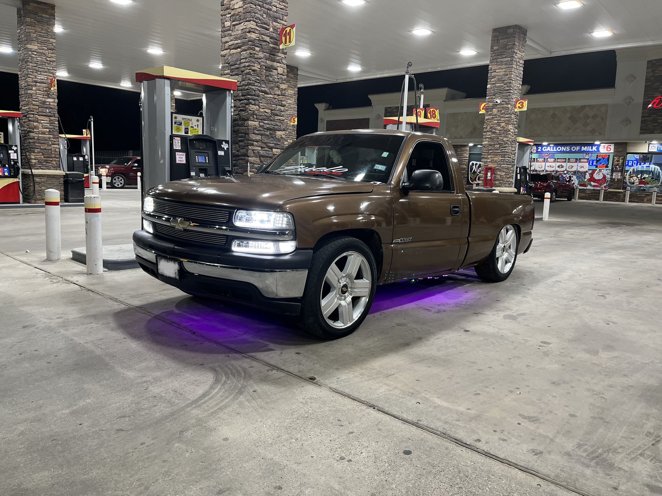 Chevy Silverado 20s 22s 24s