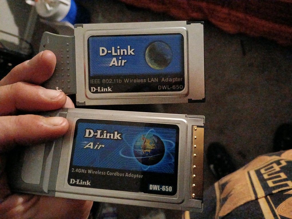 2 D Link Air Wireless Cardbus Adapters