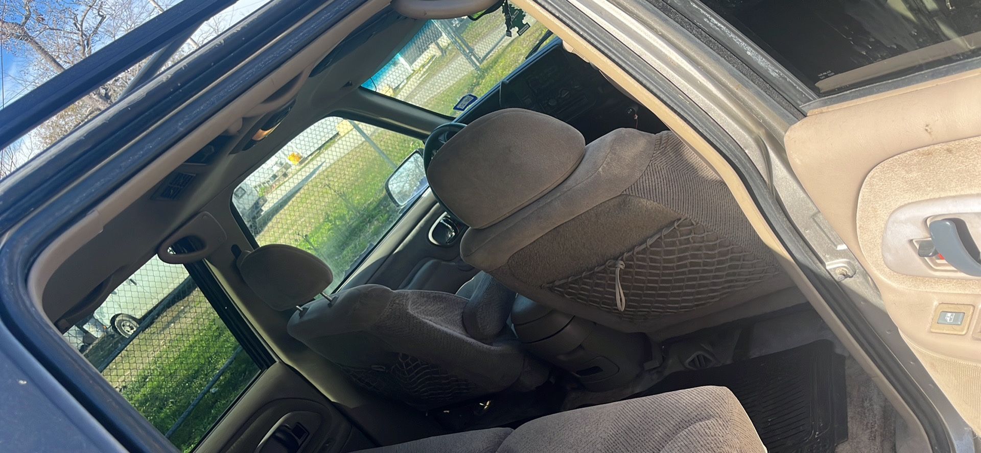 99 Tahoe Interior