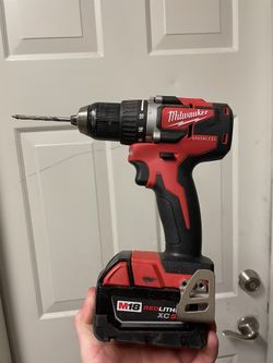 Milwaukee Drill With M18 Battery And Charger