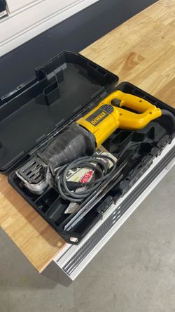 Dewalt 10 -Amp Variable Speed Reciprocating Saw