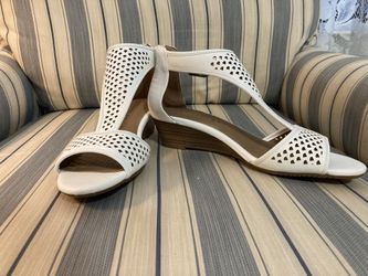 New White Aerosols Sandals med Width 8 1/2