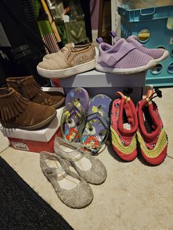 Girl Size 6 Shoes 