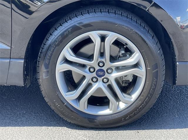 2017 Ford Edge