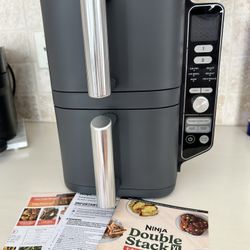 Ninja Double Stack XL Air Fryer- Like New!