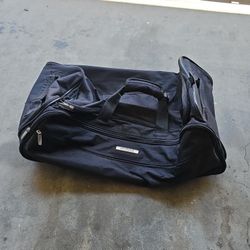 Embark duffle bag