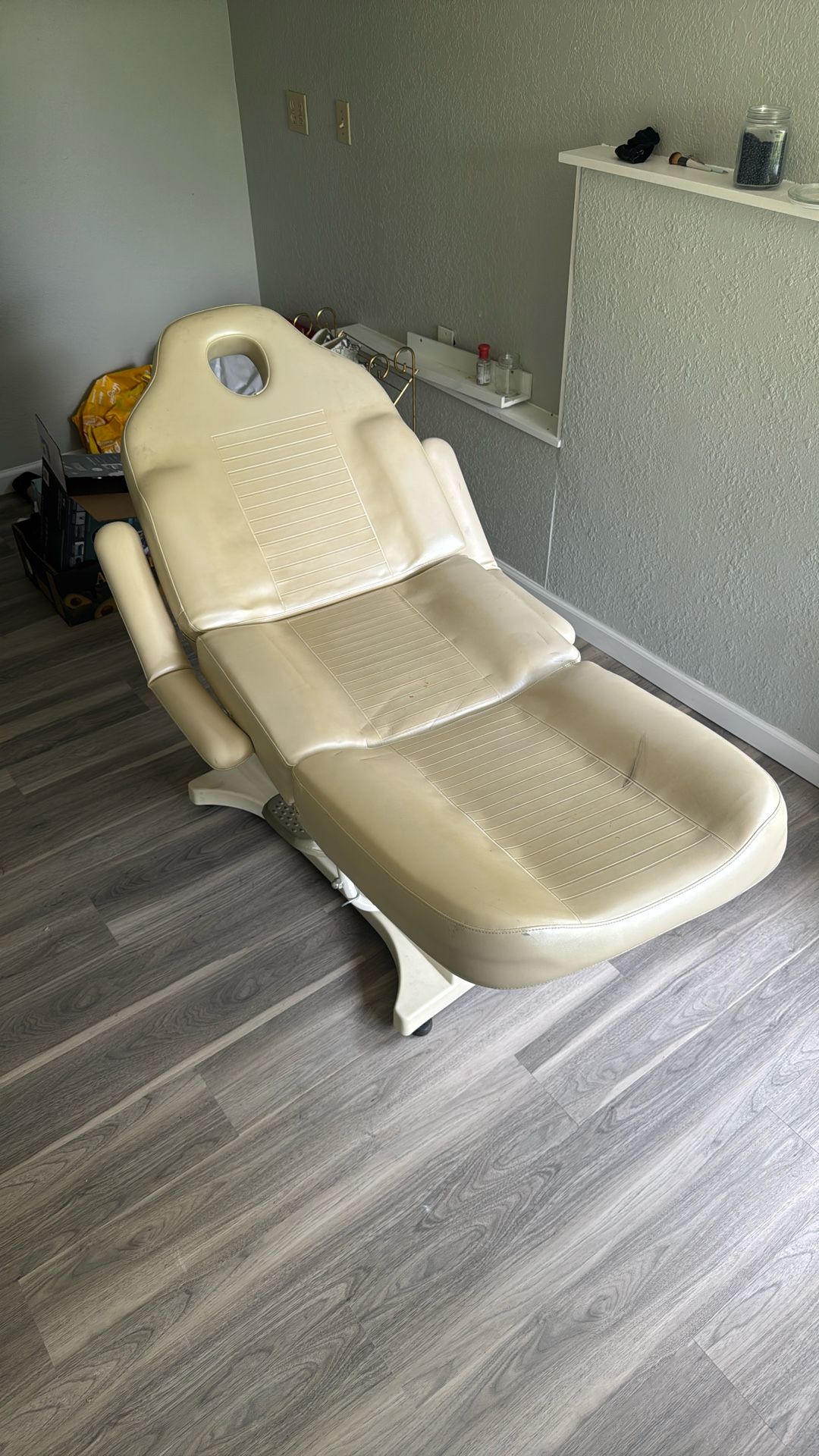 Beauty Lounge Chair