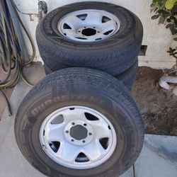 Toyota Tacoma 6 Lugs Tire