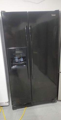 Kenmore Side By Side Black Refrigerator
