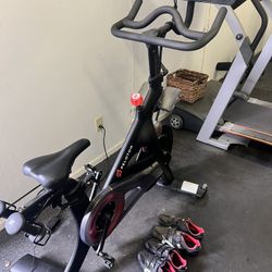 Peloton Bike W/ Swivel Screen
