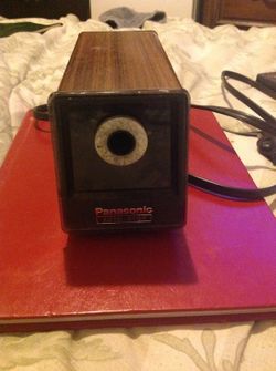 Electric auto stop panasonic pencil sharpener