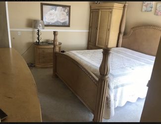 Cal king Bernhardt Bedroom Set
