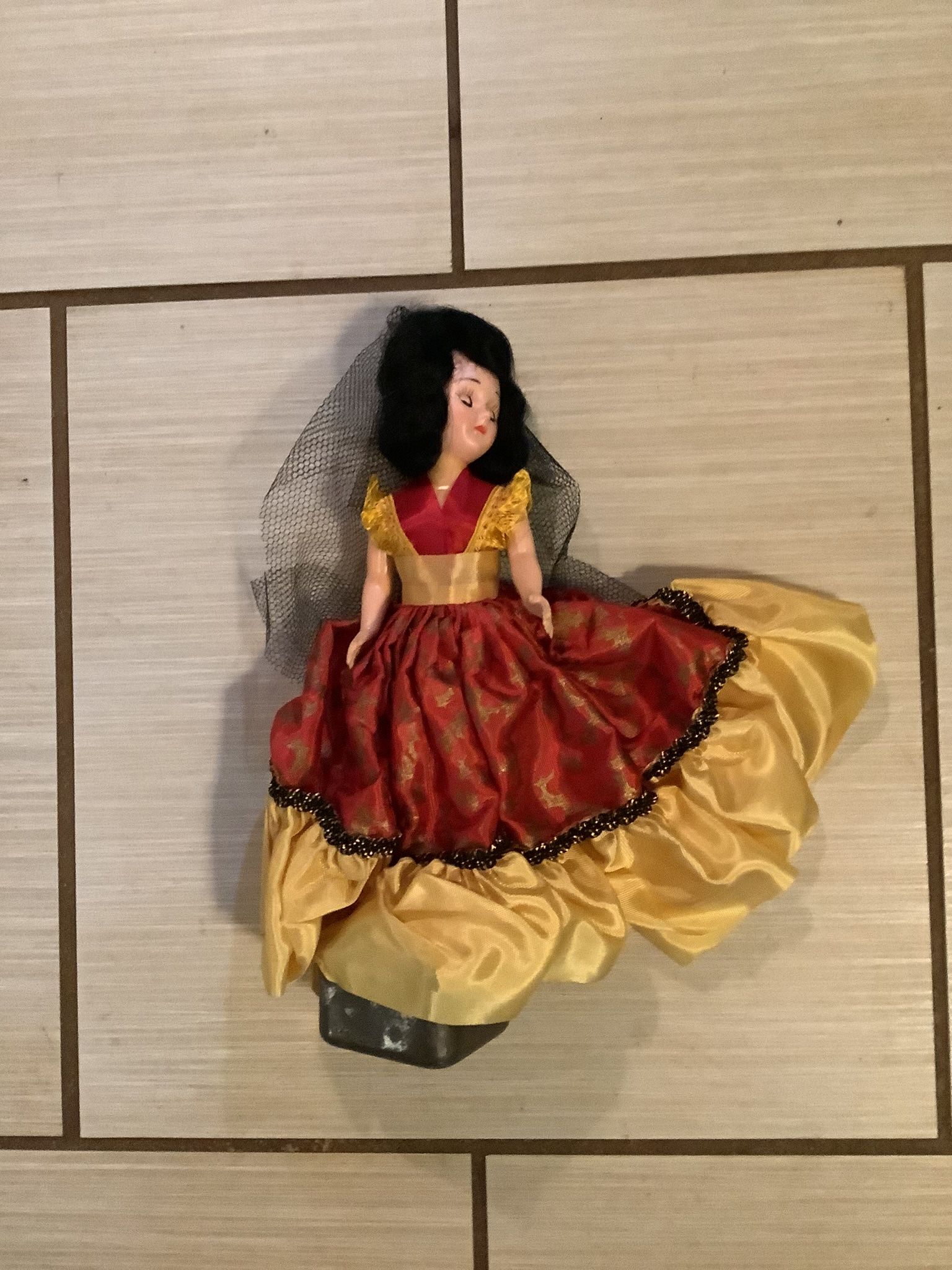 Two Dolls 1968 On Shipping Box Both $25