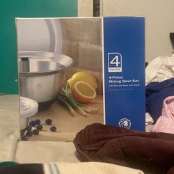 Royal Prestige 4 Piece Mixing Bowl Set 