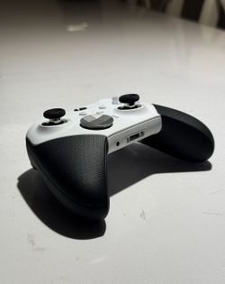 Xbox Core 2 Pro Gaming Controller