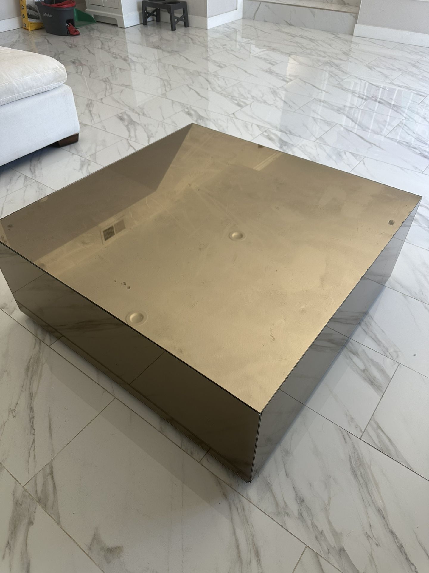 glass coffee table 
