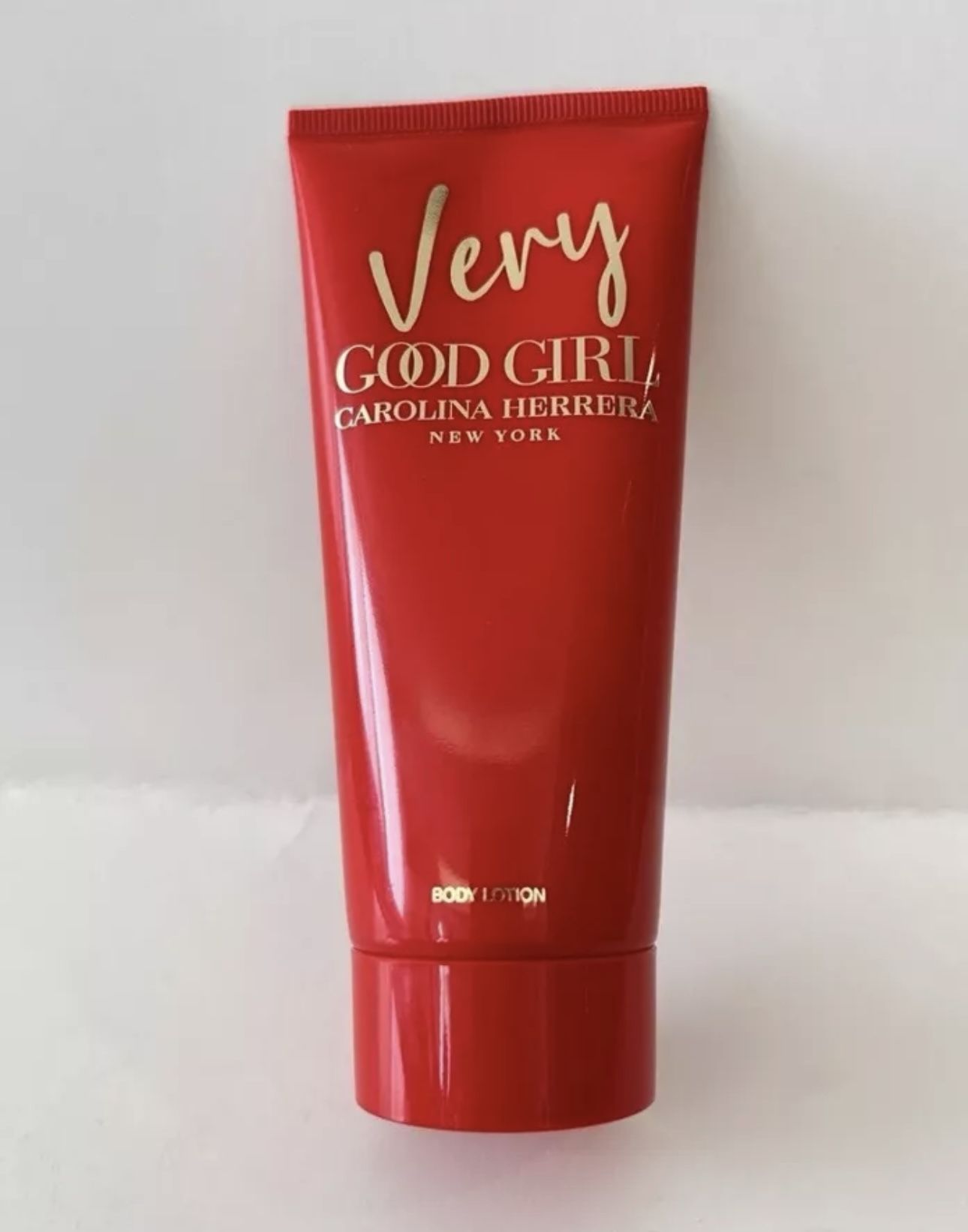 New Carolina Herrera Very Good Girl Body Lotion 3.4 oz